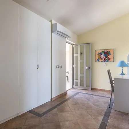 Nyaraló Norbert By Interhome