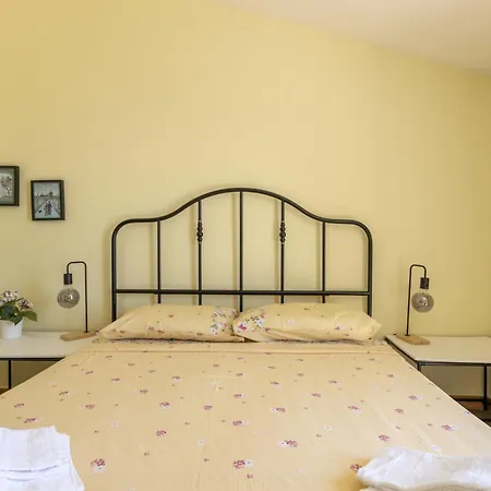 Norbert By Interhome Nyaraló *